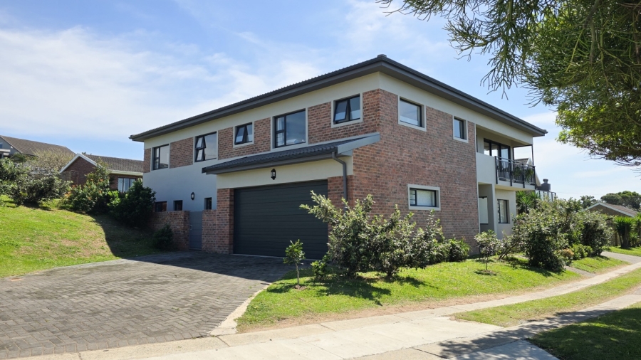 4 Bedroom Property for Sale in Glen Navar Eastern Cape